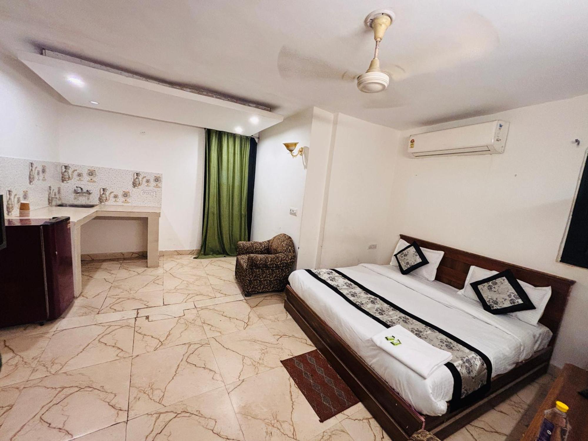 Hauz Khas Villa Nova Deli Exterior foto